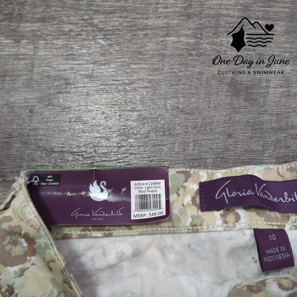 Gloria Vanderbilt Amanda 2.0 Slim Leg Classic Rise Floral Jeans Size 10 Short - Picture 2 of 6